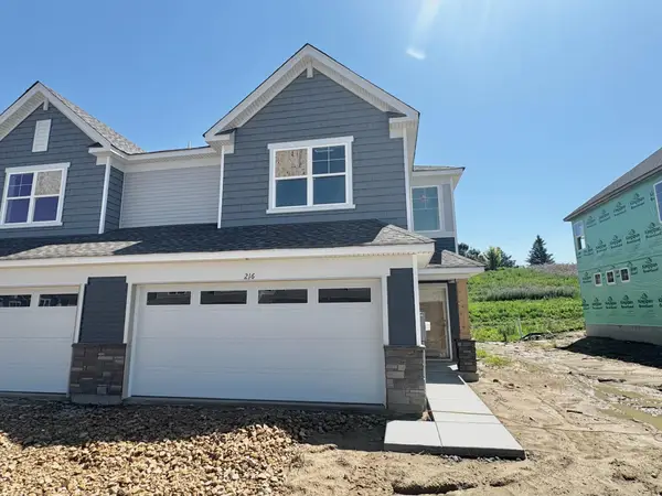 216 Huntington Drive, Waconia, MN 55387
