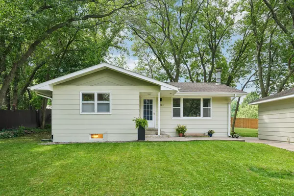 2324 130th Avenue Nw, Minneapolis, MN 55448