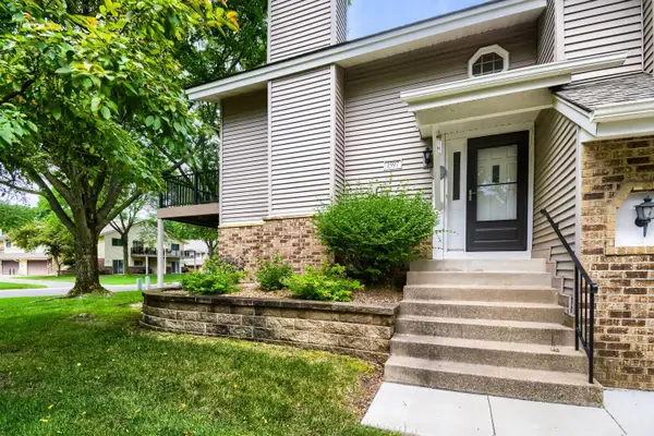 1597 Clemson Drive, Saint Paul, MN 55122