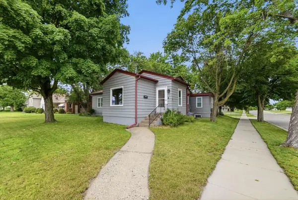 901 31st Avenue N, Saint Cloud, MN 56303
