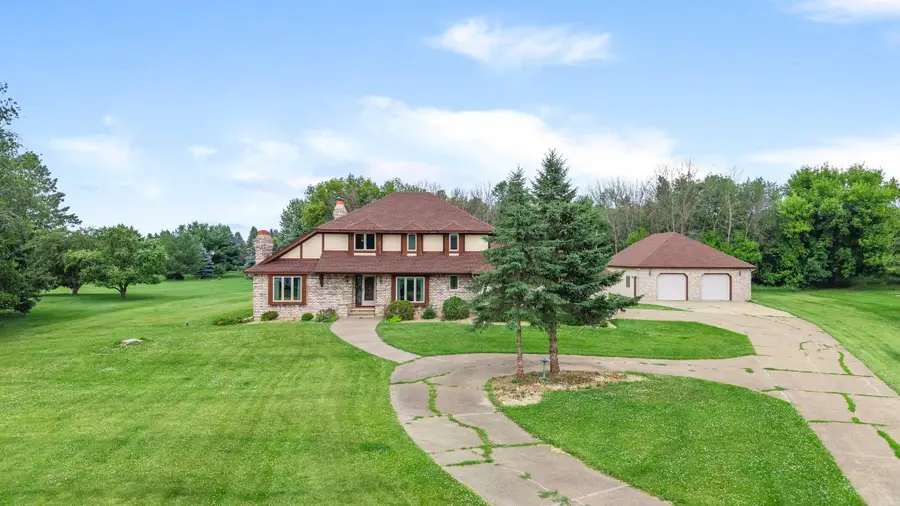 6 Lacosta Drive, Saint Paul, MN 55110 - #2