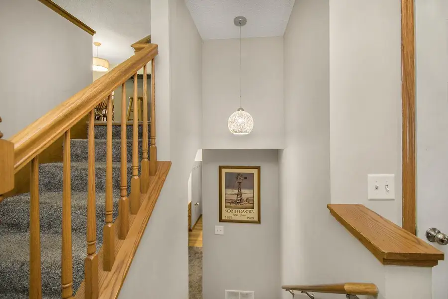 10664 Ironwood Court, Woodbury, MN 55129 - #3