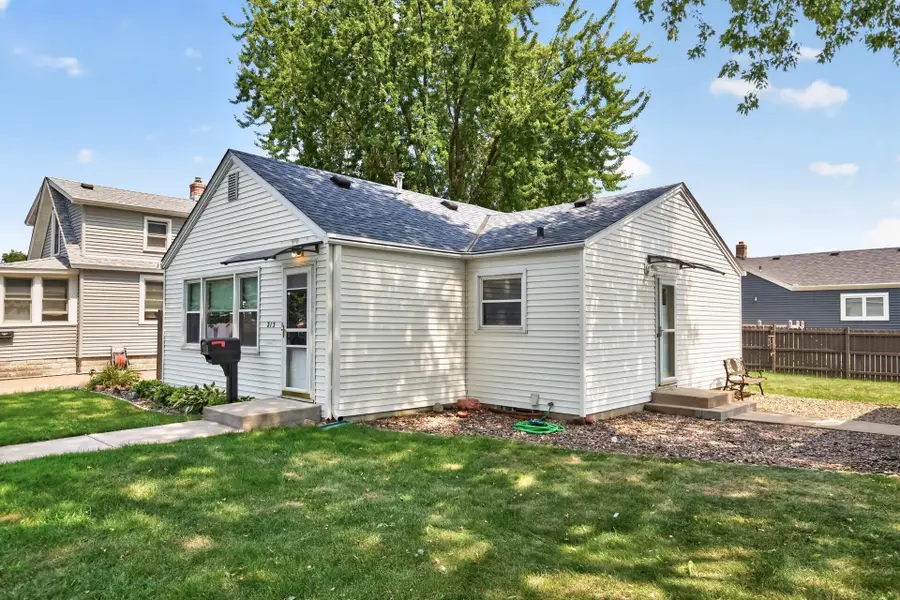 213 14th Avenue S, South Saint Paul, MN 55075 - #2