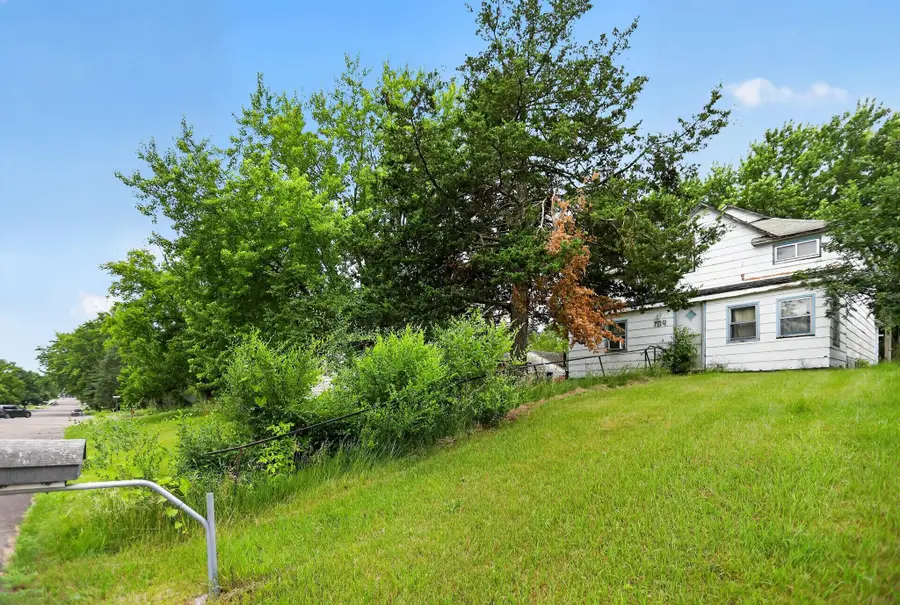 709 9th Street Ne, Little Falls, MN 56345 - #2