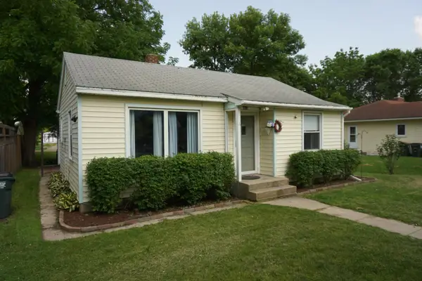 403 3rd Street S, Grove City, MN 56243