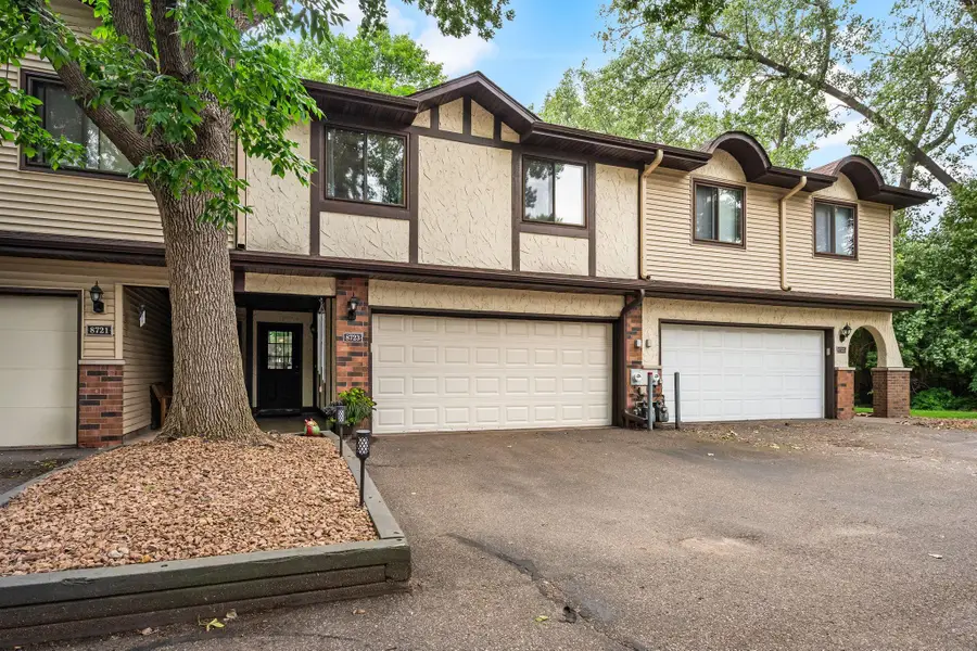 8723 Maplebrook Parkway N, Minneapolis, MN 55445 - #2