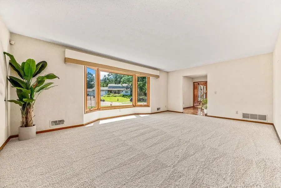 792 Mimosa Lane, Saint Paul, MN 55112 - #3