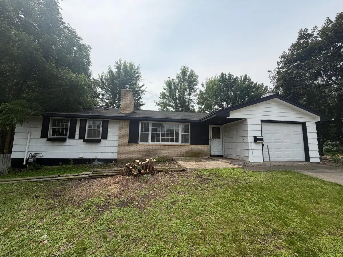 3607 Lake Drive Avenue N, Robbinsdale, MN 55422 - #1