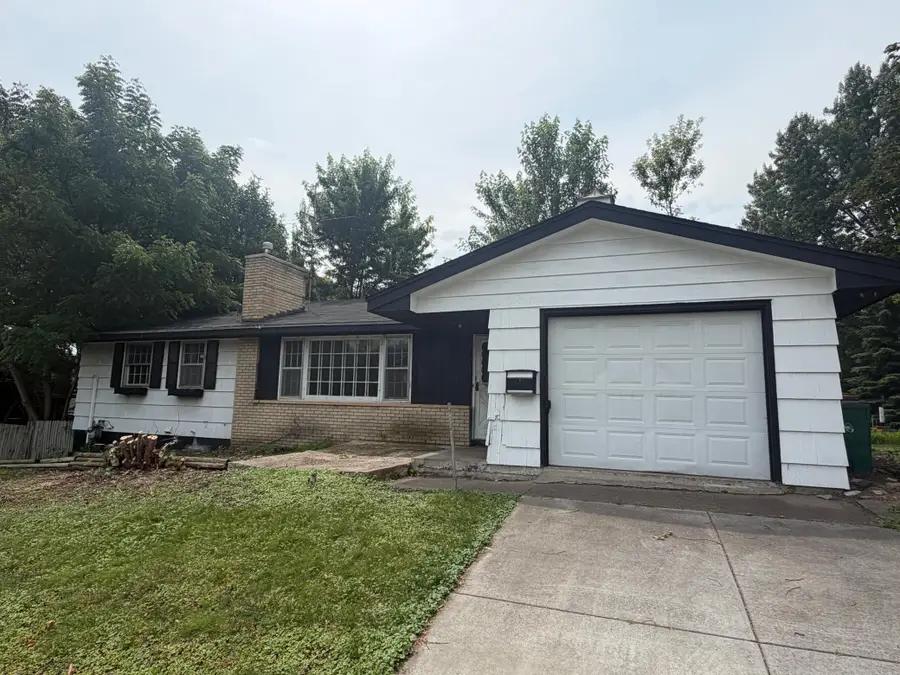 3607 Lake Drive Avenue N, Robbinsdale, MN 55422 - #2