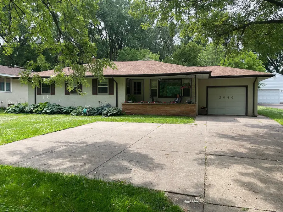 2080 Nebraska Avenue E, Saint Paul, MN 55119 - #2