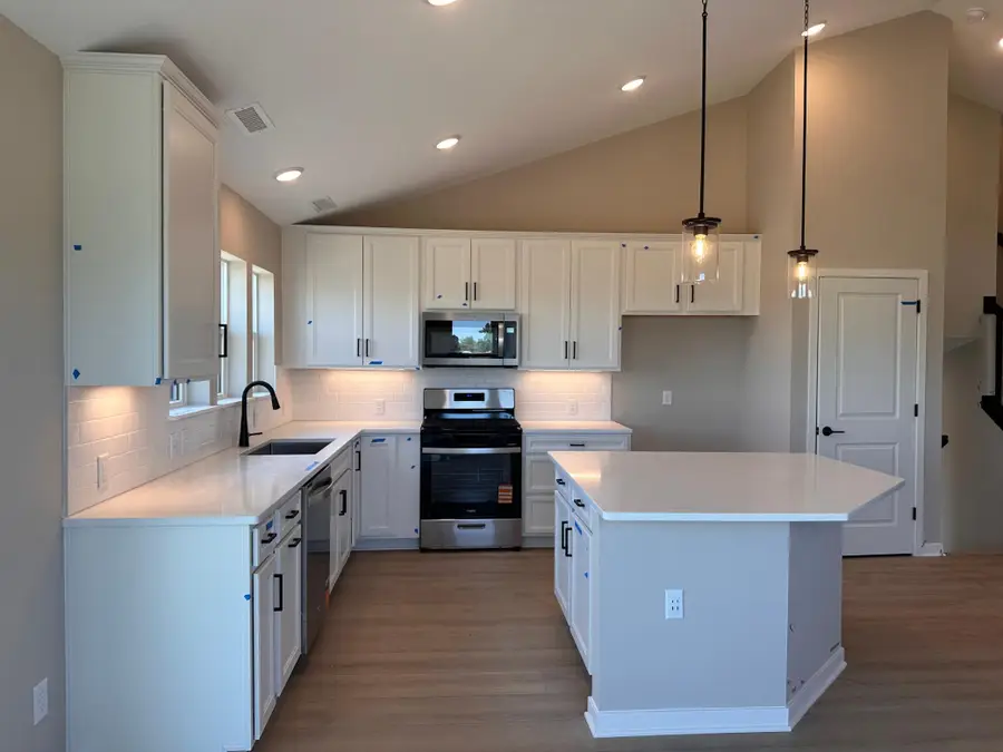 1649 Lund Way, Shakopee, MN 55379 - #3