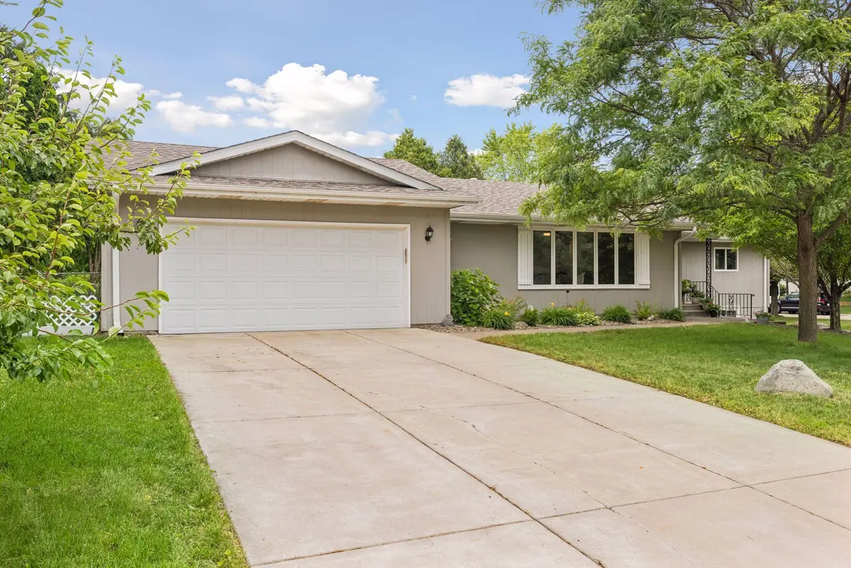1848 Evergreen Draw, Woodbury, MN 55125 - #1