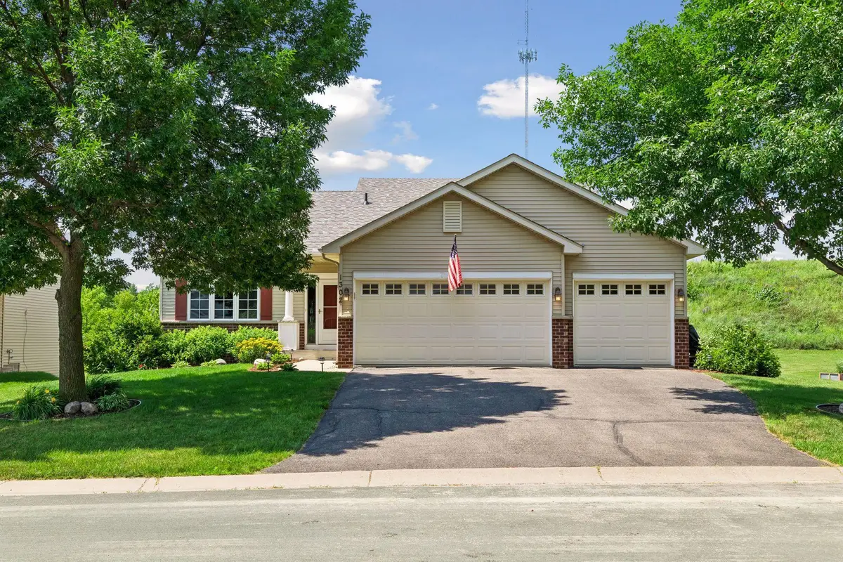 1302 Prairie Street Nw, Montgomery, MN 56069 - #1