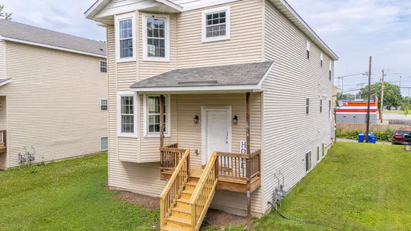 1512 Albemarle Street, Saint Paul, MN 55117