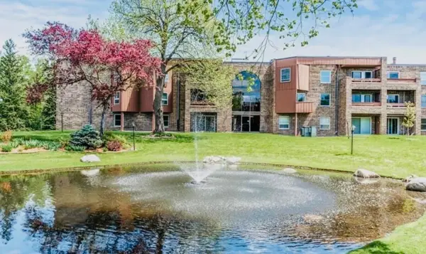 2230 Midland Grove Road #305, Saint Paul, MN 55113