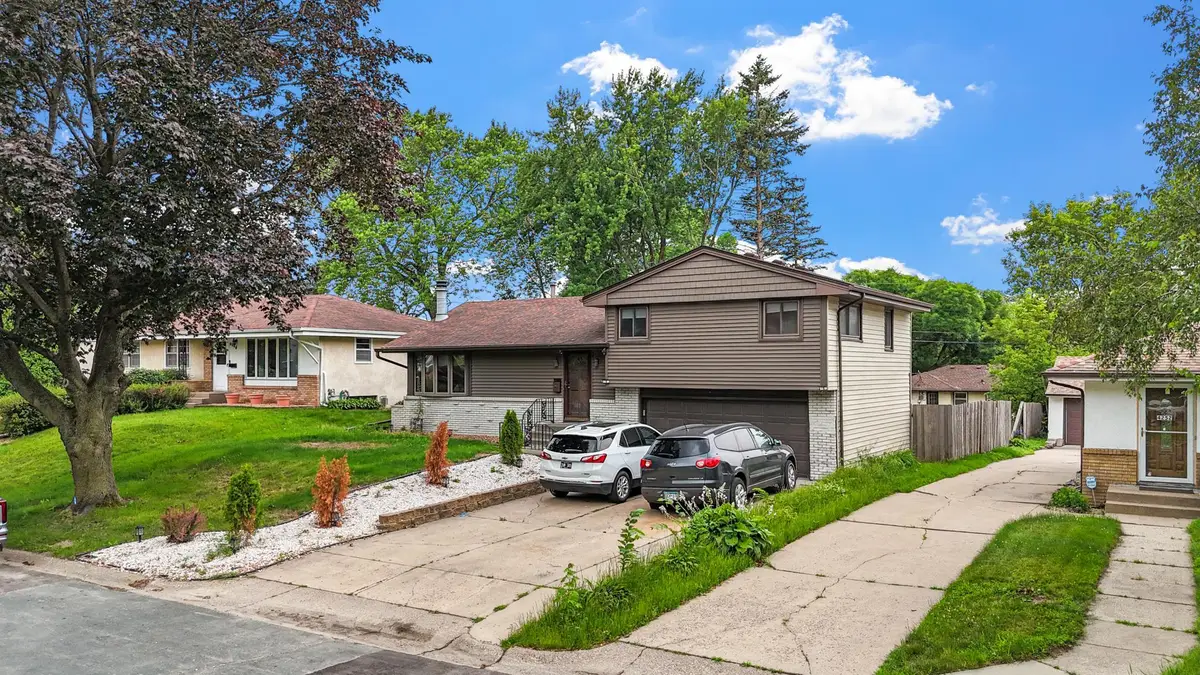 4246 Royce Street Ne, Minneapolis, MN 55421 - #1