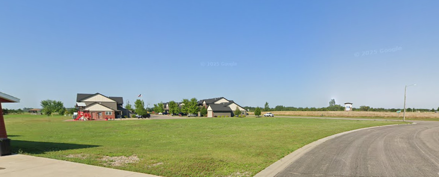 913 8th Street Sw, Perham, MN 56573 - #2