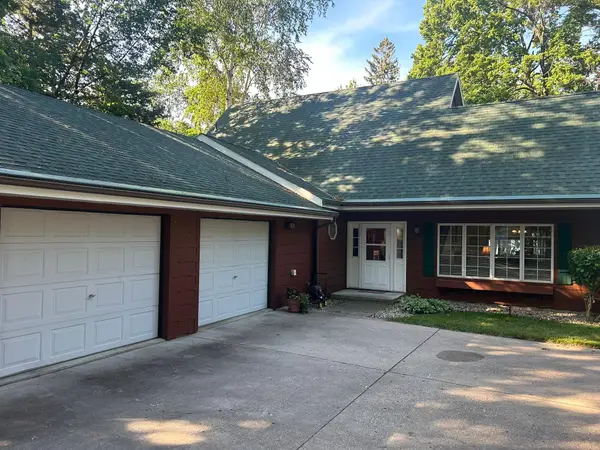 11929 North Shore Drive, Spicer, MN 56288