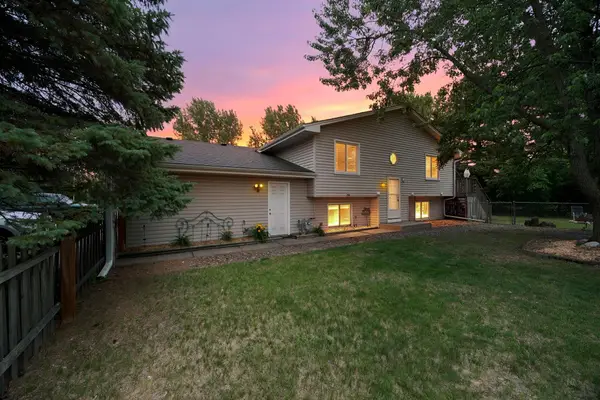 1630 108th Lane Nw, Minneapolis, MN 55433