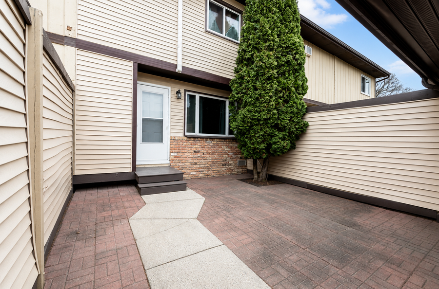 204 5th Street Nw, West Fargo, ND 58078 - #2