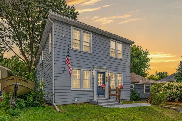 60 Grove Street, Saint Paul, MN 55115