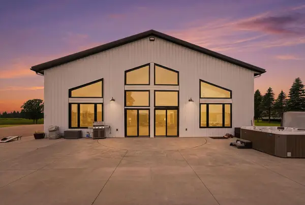 9397 County Road 3 Ne, Carlos, MN 56319
