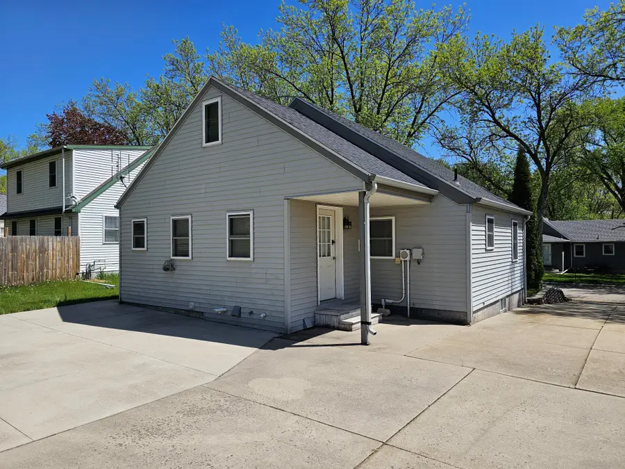 412 14th Street Se, Willmar, MN 56201 - #2