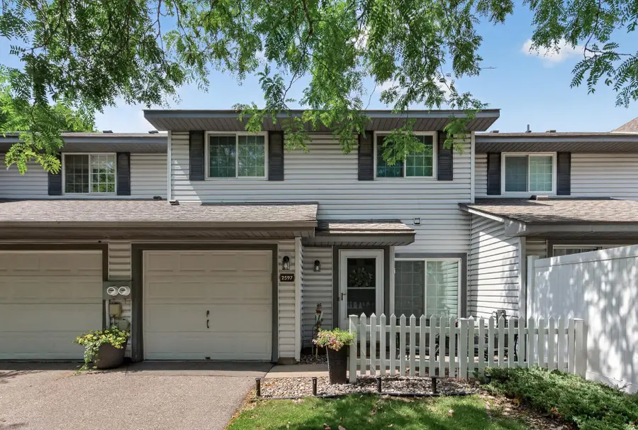 2597 Bedford Court #27, Mendota Heights, MN 55120 - #2