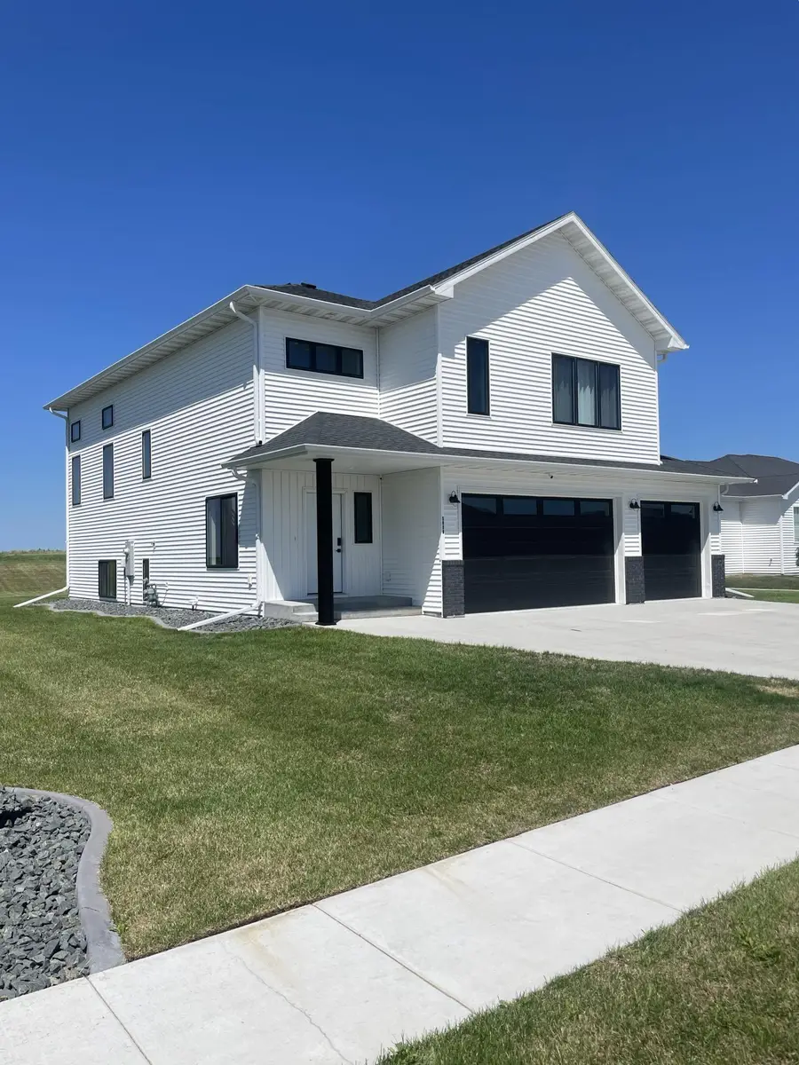 5006 11th Street W, West Fargo, ND 58078 - #3