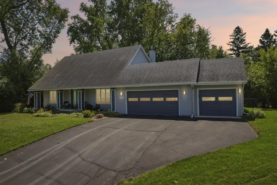 5551 W 93rd Street, Minneapolis, MN 55437 - #2