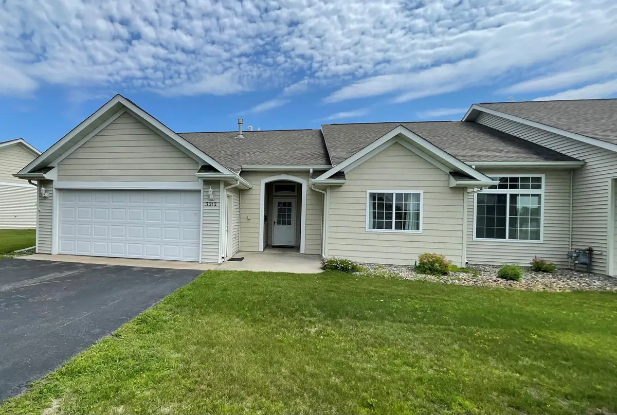 3212 Park Avenue Nw, Bemidji, MN 56601 - #1