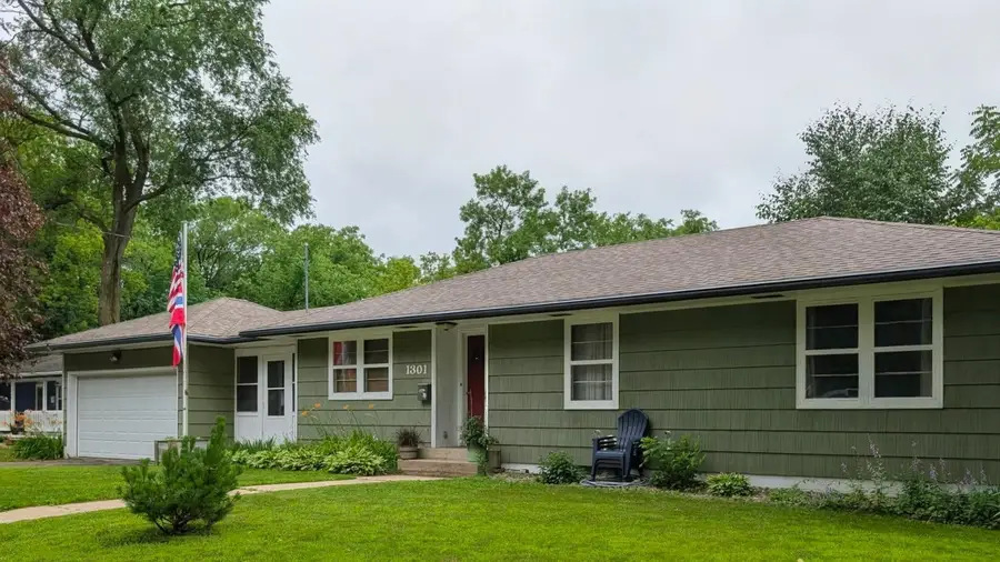 1301 Ridgeview Drive, Montevideo, MN 56265 - #3