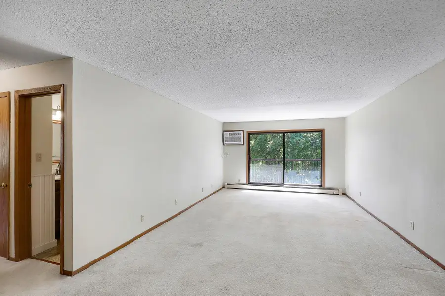 4 Pine Tree Drive #320, Saint Paul, MN 55112 - #2