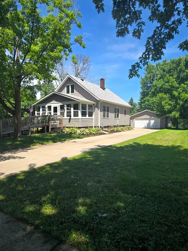 704 Broadway Street, Cleveland, MN 56017