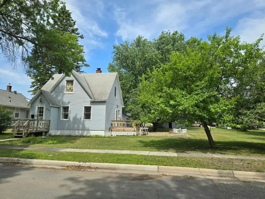 1020 8th Street, International Falls, MN 56649 - #2
