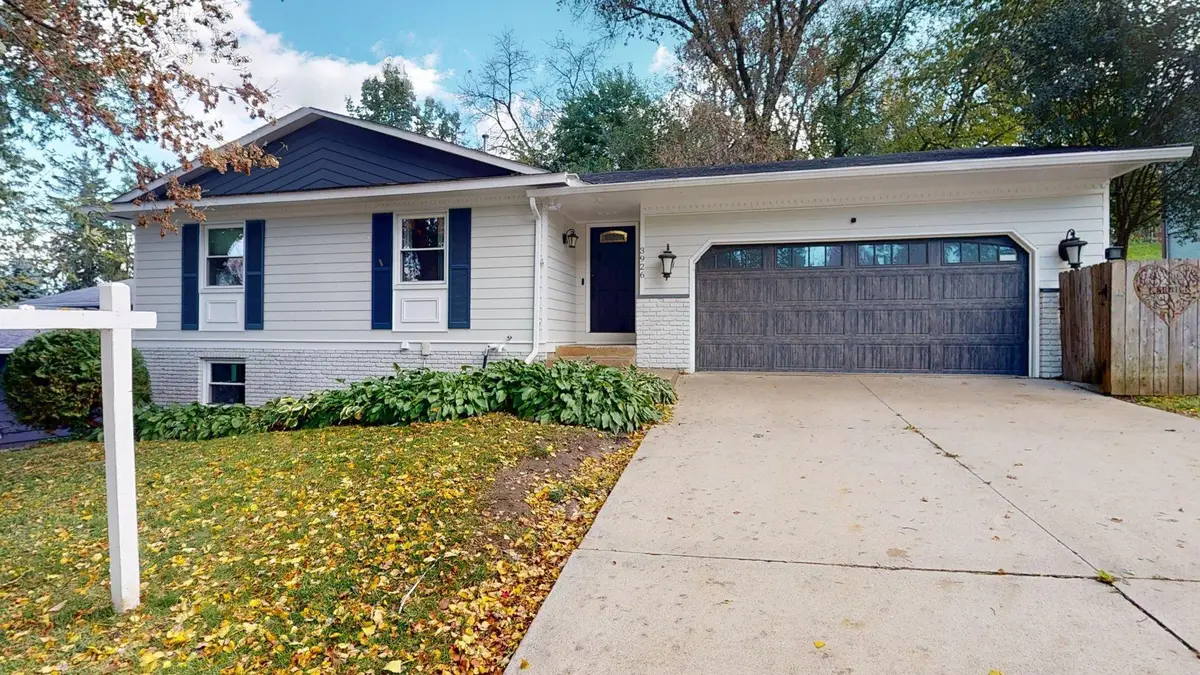 3926 Manorwoods Drive Nw, Rochester, MN 55901 - #1