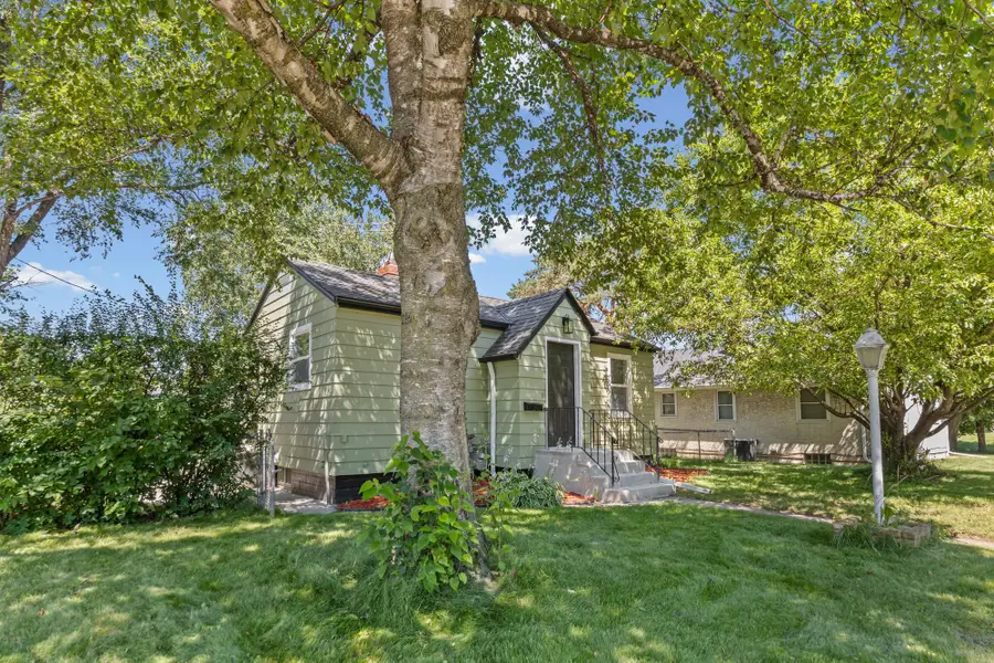 621 White Bear Avenue N, Saint Paul, MN 55106 - #3