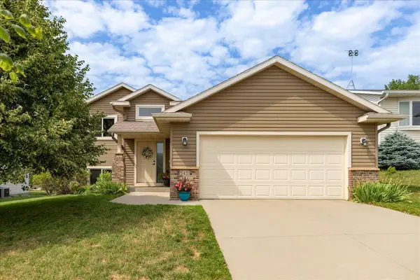 5451 Castleview Drive Nw, Rochester, MN 55901
