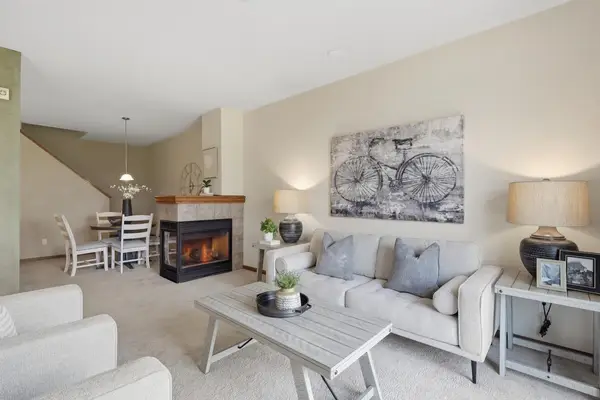 2300 Lower Afton Road E #316, Maplewood, MN 55119