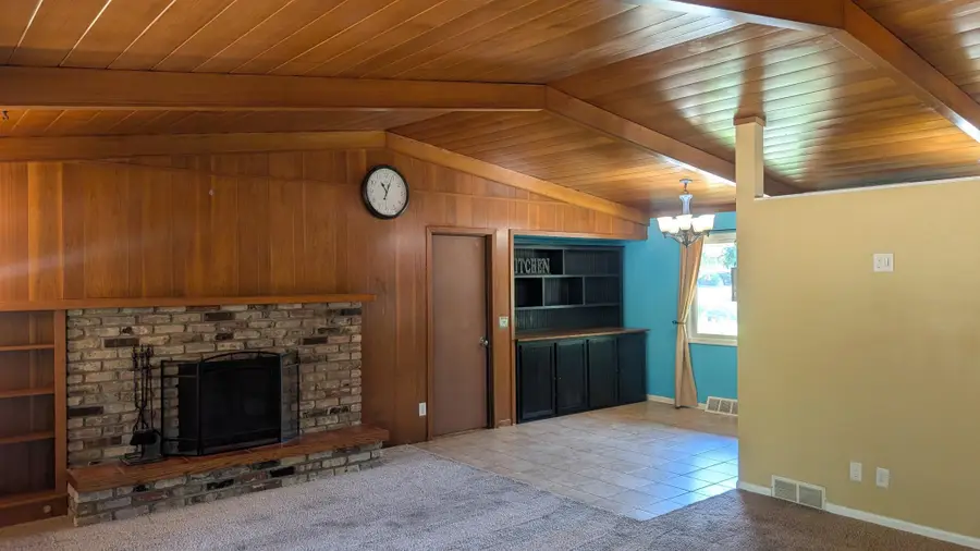 8720 45th Avenue N, Minneapolis, MN 55428 - #2