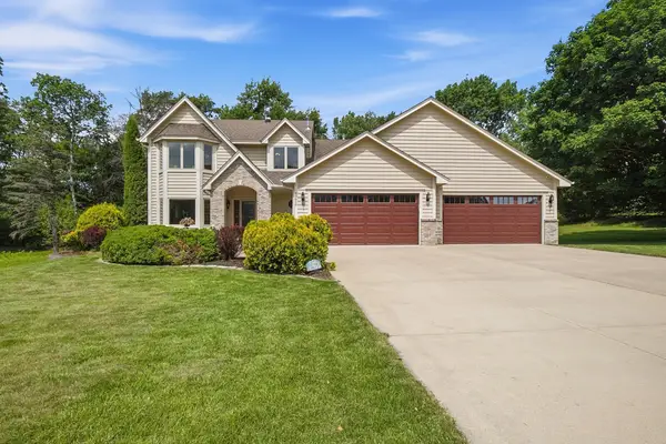 18615 Kanabec Trail, Lakeville, MN 55044