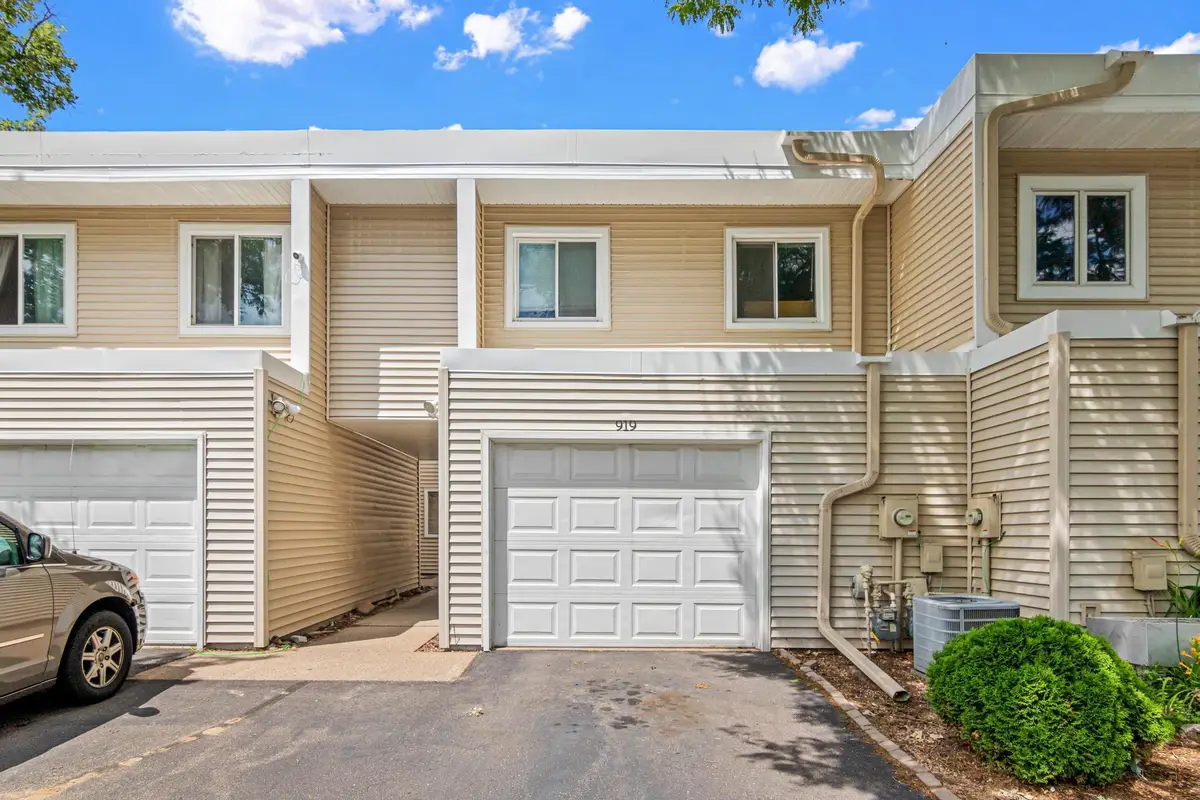 919 120th Lane Nw, Coon Rapids, MN 55448 - #1