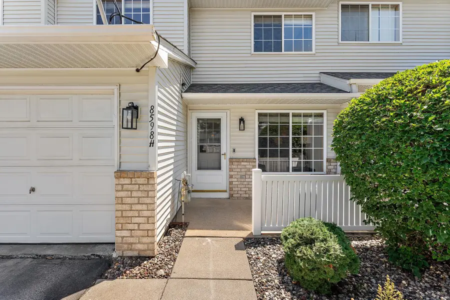 8598 Quarry Ridge Lane #H, Woodbury, MN 55125 - #2