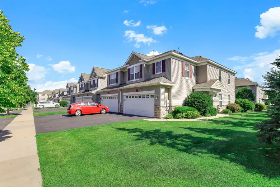 332 Orendorff Way Ne, Minneapolis, MN 55421 - #3