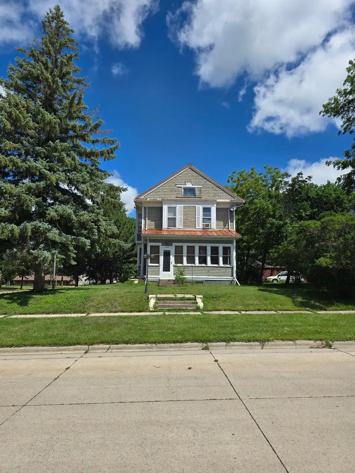 103 4th Street Se, Pipestone, MN 56164 - #1