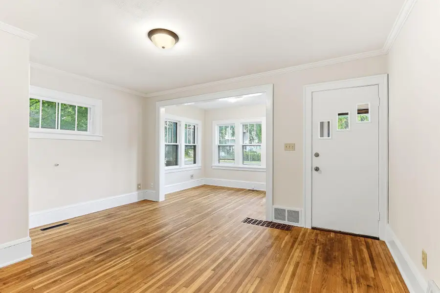 1812 Minnehaha Avenue E, Saint Paul, MN 55119 - #2