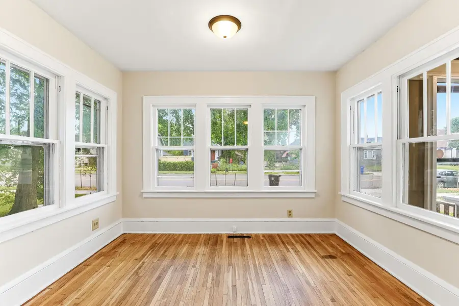 1812 Minnehaha Avenue E, Saint Paul, MN 55119 - #3