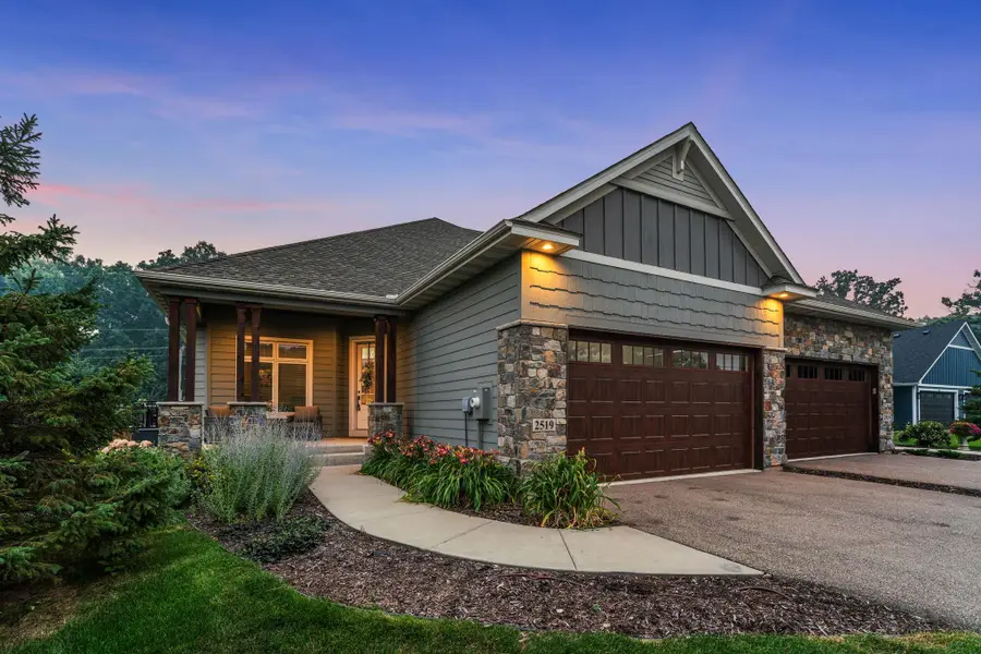 2519 Condon Court, Mendota Heights, MN 55120 - #2