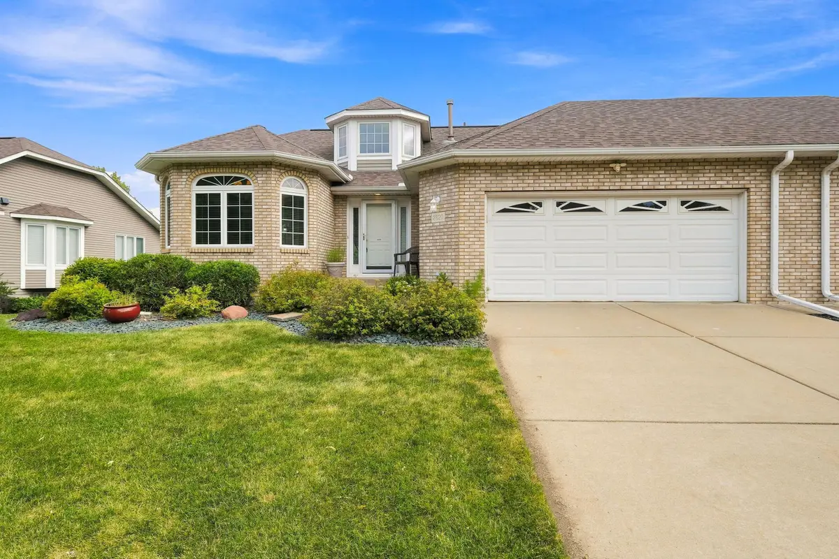 2820 Linden Drive, New Brighton, MN 55112 - #1