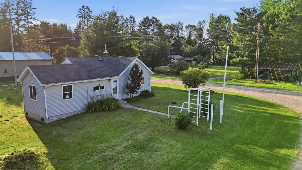 127 N 2nd Avenue, Warba, MN 55793 - #1